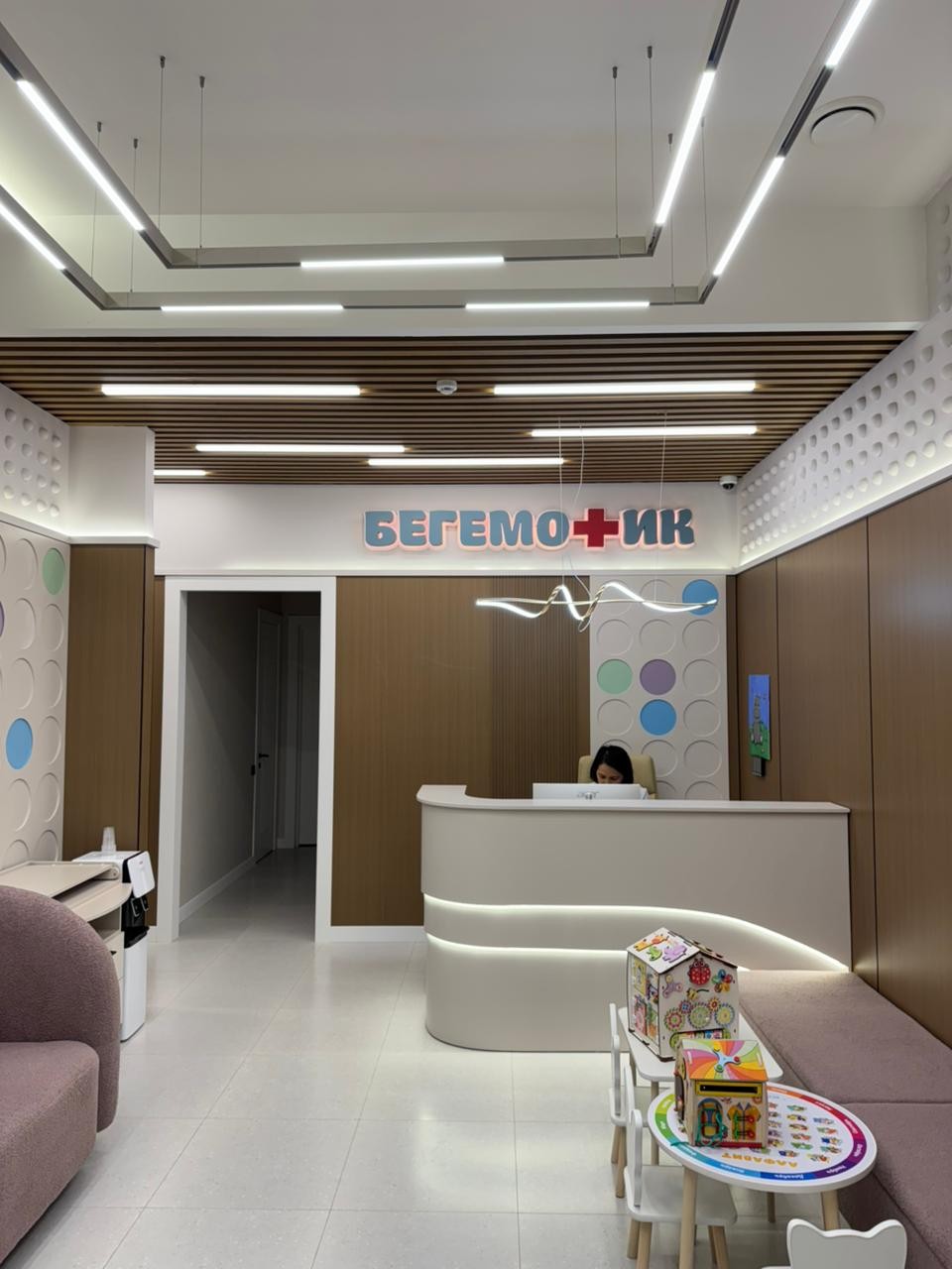 Поставляем подвесные потолки под ключ